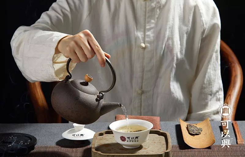 茶韻生金 品茗之道，亦是一種高級的投資與享受